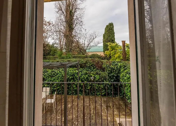 Windrose Sunny Corner